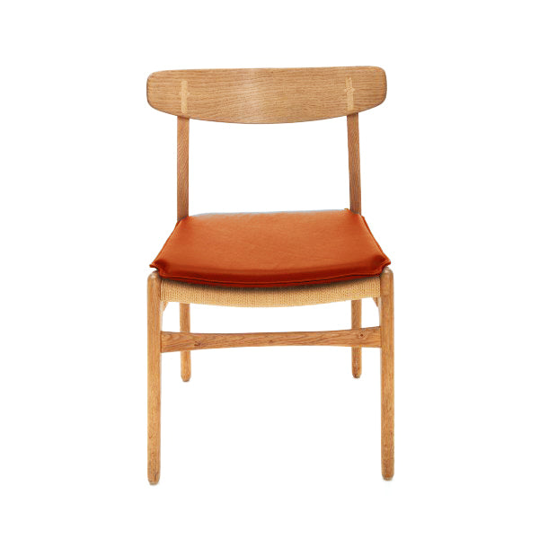 Pillow kit for Hans J. Wegner's CH23 chair. Black leather (6) - Deszine Talks