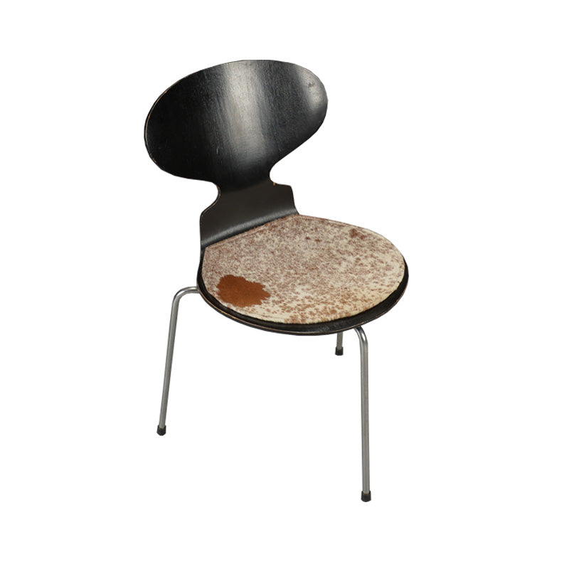Hairon Leather Seat cushions for Arne Jacobsen Ant chair, model Myren (6) - Deszine Talks