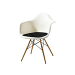 ギャラリービューアに画像を読み込みます。 leather cushion for the Charles Eames models DAW, DAR, DAX, DAL and RAR chairs - Deszine Talks