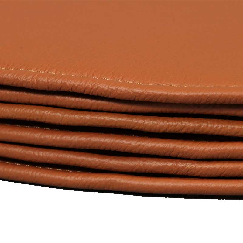 Leather Six cushions for Arne Jacobsen's Astole model 3107/3207 (7éren) - Deszine Talks