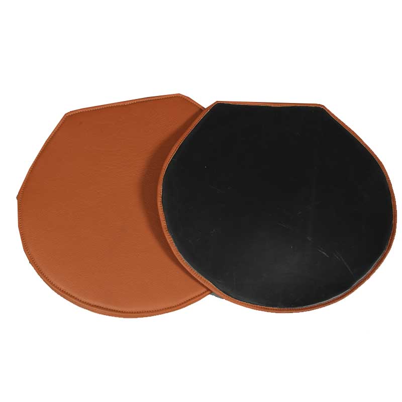 Leather Six cushions for Arne Jacobsen's Astole model 3107/3207 (7éren) - Deszine Talks