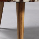 ギャラリービューアに画像を読み込みます。 Bench in cowhide leather with wooden legs - Deszine Talks