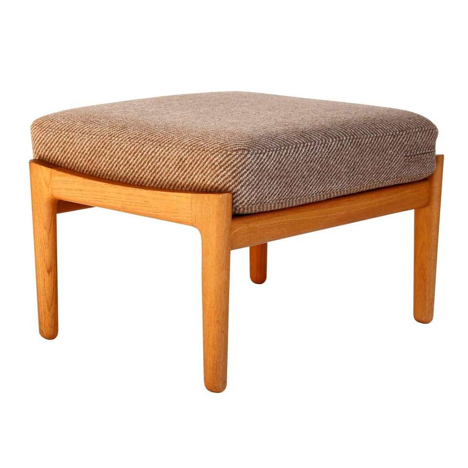 Leather Cushion for Model GE 290 Stool - Deszine Talks