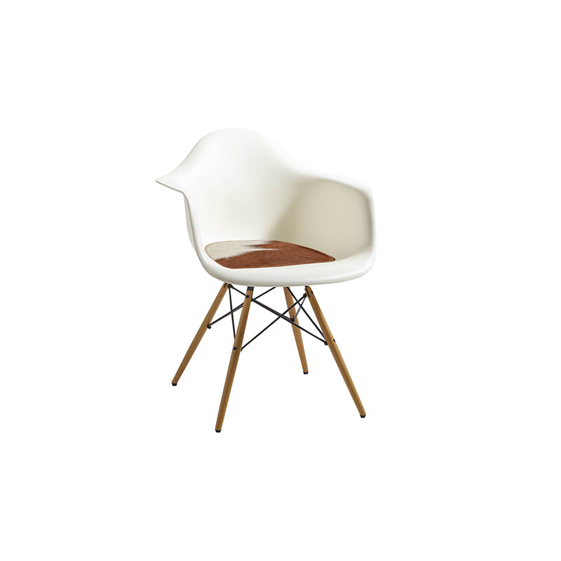leather cushion for the Charles Eames models DAW, DAR, DAX, DAL and RAR chairs - Deszine Talks
