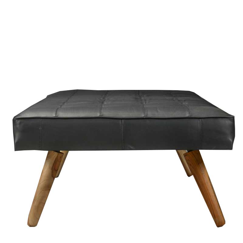 Daybed in black leather with wooden legs - Deszine Talks