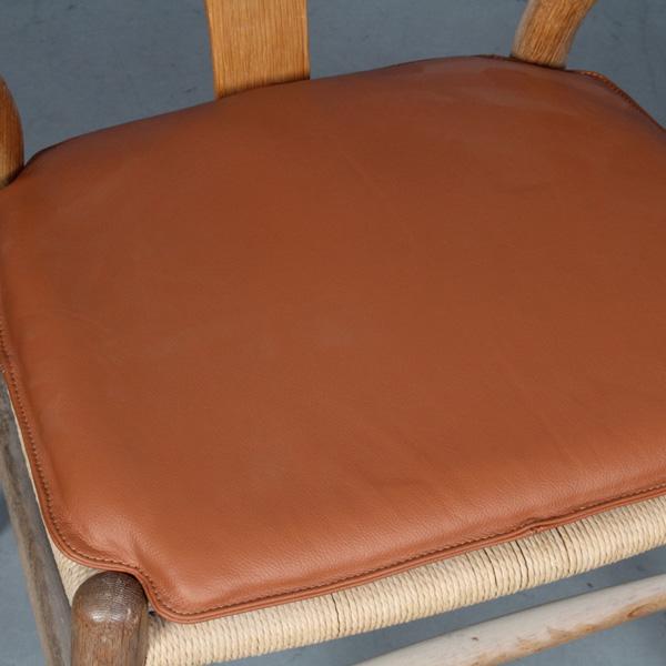 Cushion set for Hans J. Wegner's Y chair. (6) - Deszine Talks